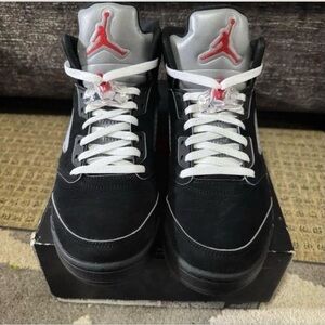 Jordan Men's Black and Gray Sneakers
